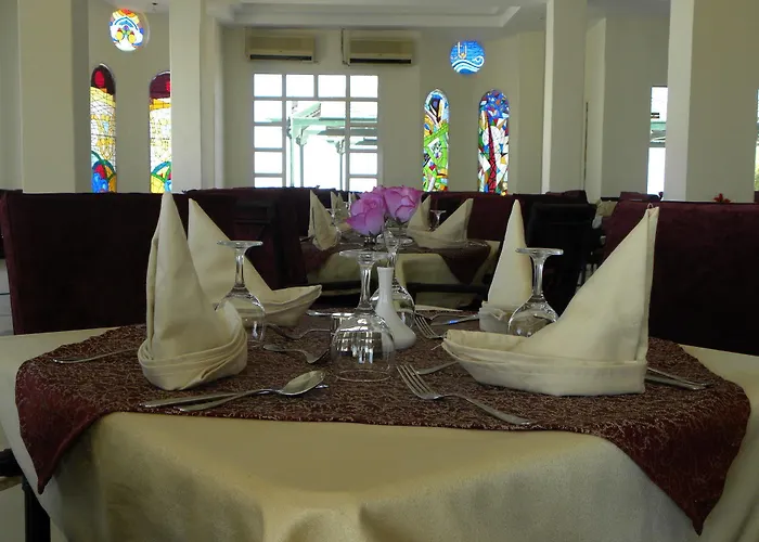 Hotel Grand Halomy